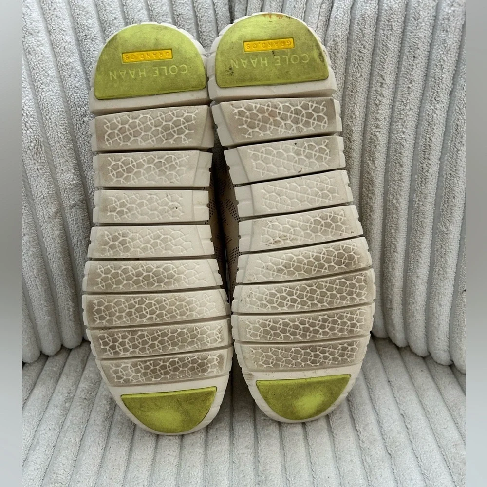 Cole Haan ZEROGRAND Perforated
Sneaker Trainer Size 10.5 Sand - Picture 6 of 9